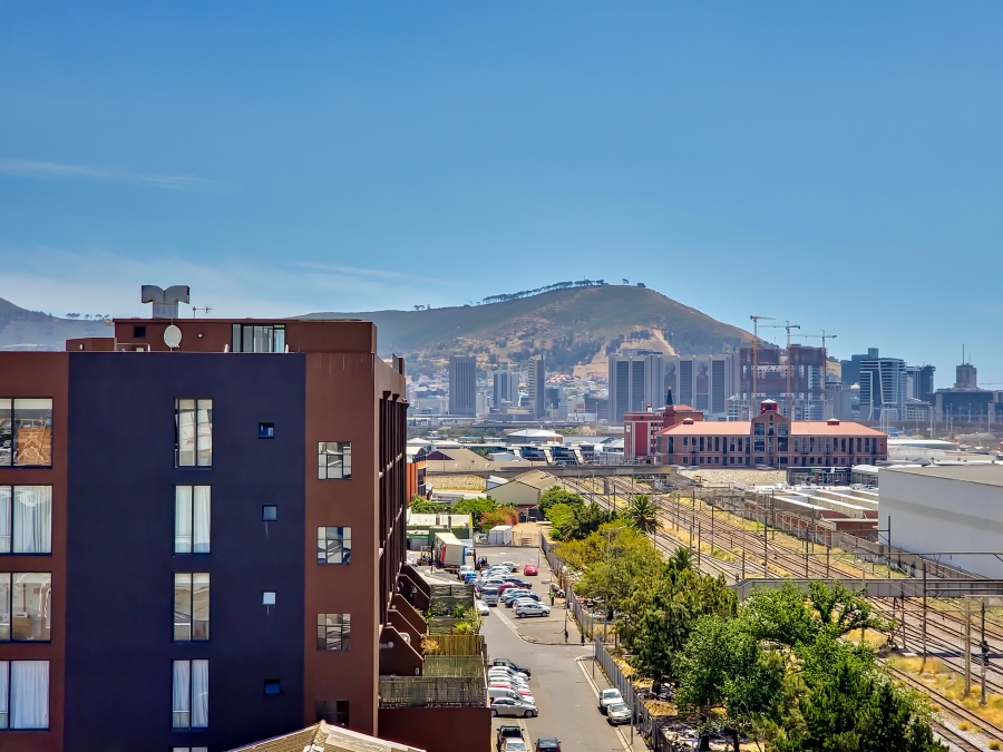 1 Bedroom Property for Sale in Woodstock Western Cape